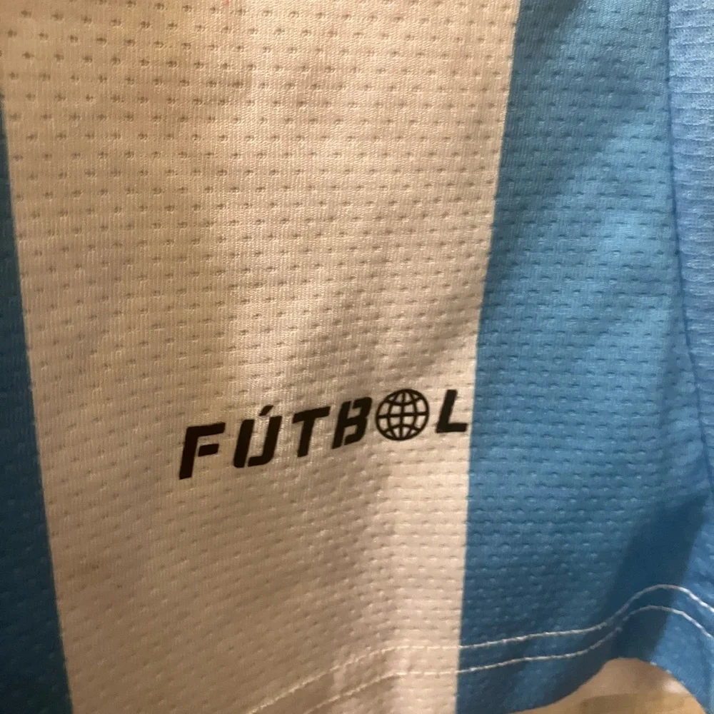 Lionel Messi fifa world champions edition soccer futbol jersey athletic shirt xL - Picture 12 of 16